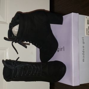 Madden girl Justinee Black Booties sz 7